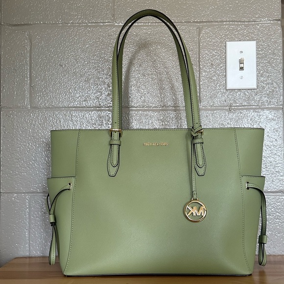 Michael Kors Large Draw String Travel Tote - Picture 1 of 7